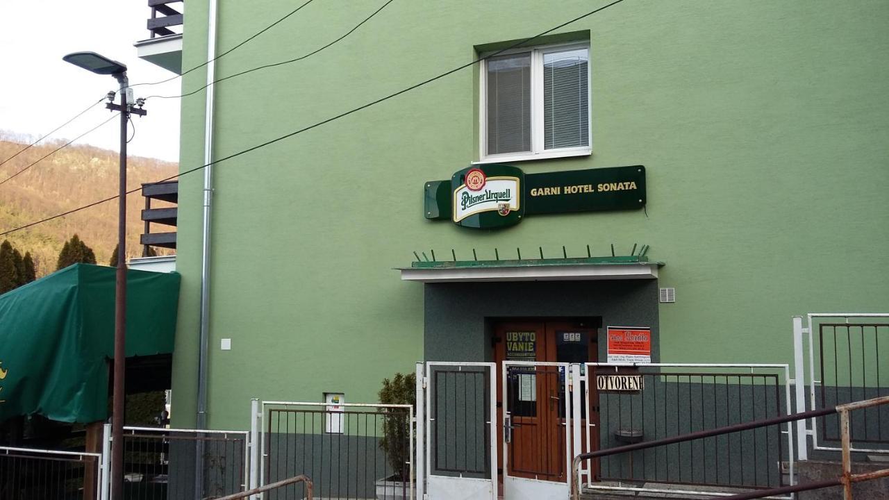Garni Hotel Sonata Trenčianske Teplice Exterior foto